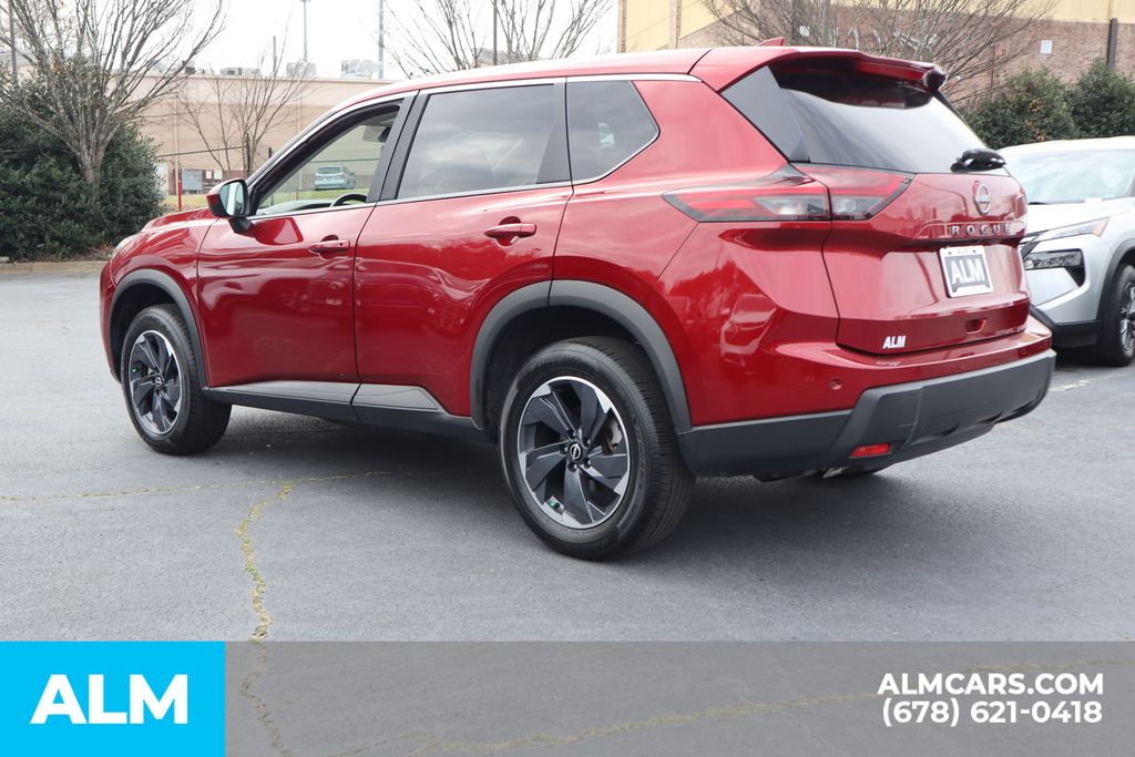 Used 2025 Red Nissan SV image 9