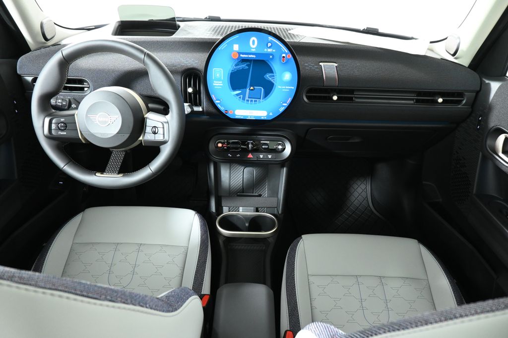 Thumbnail: 2025 MINI Cooper Hardtop - 4