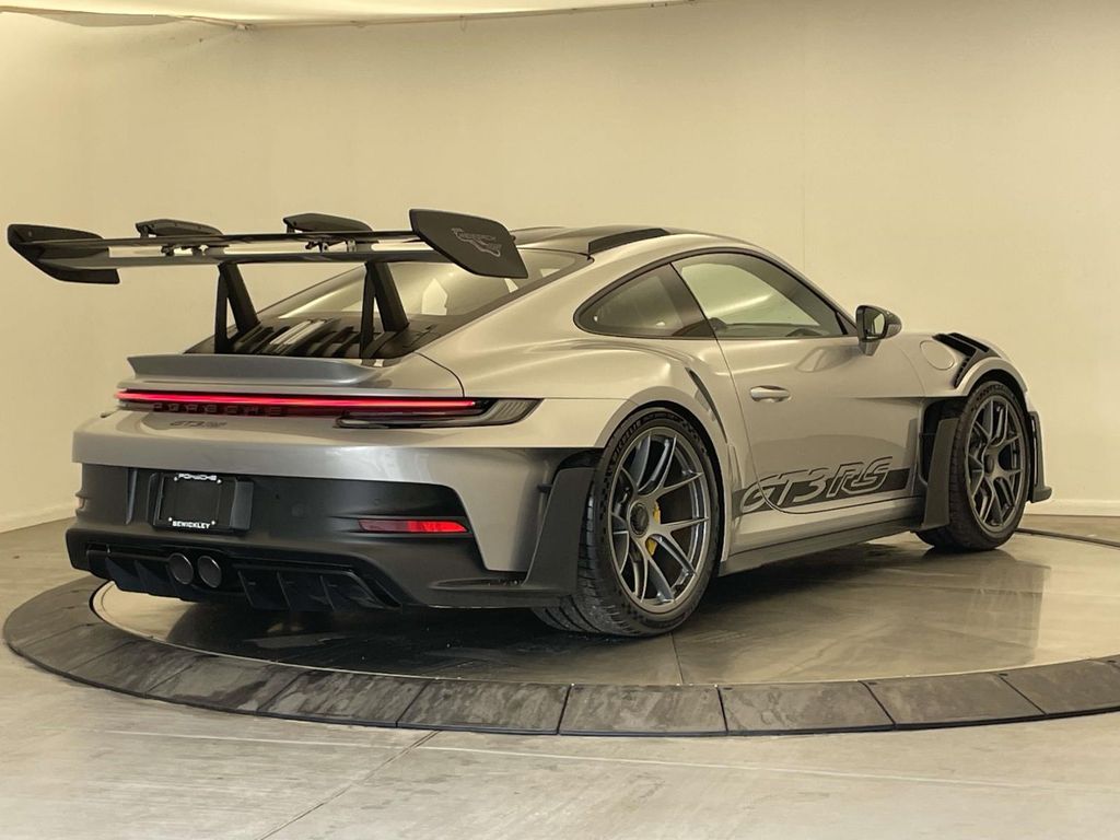 2025 Porsche 911 GT3 RS - 6