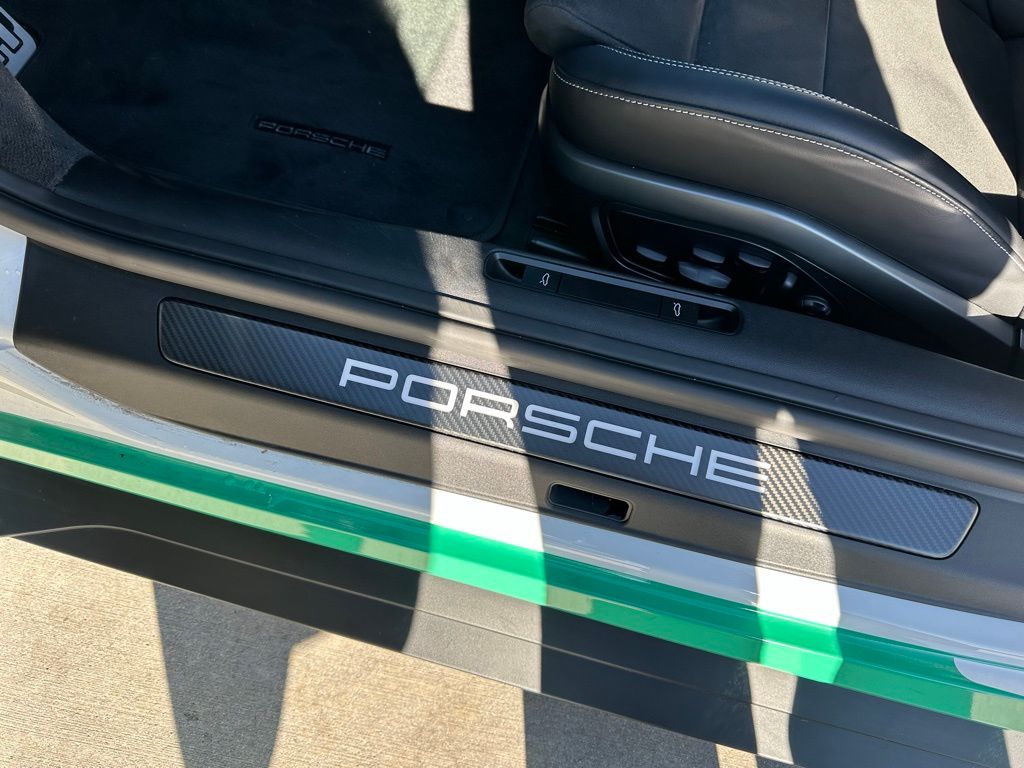 Thumbnail: 2025 Porsche 911 - 23