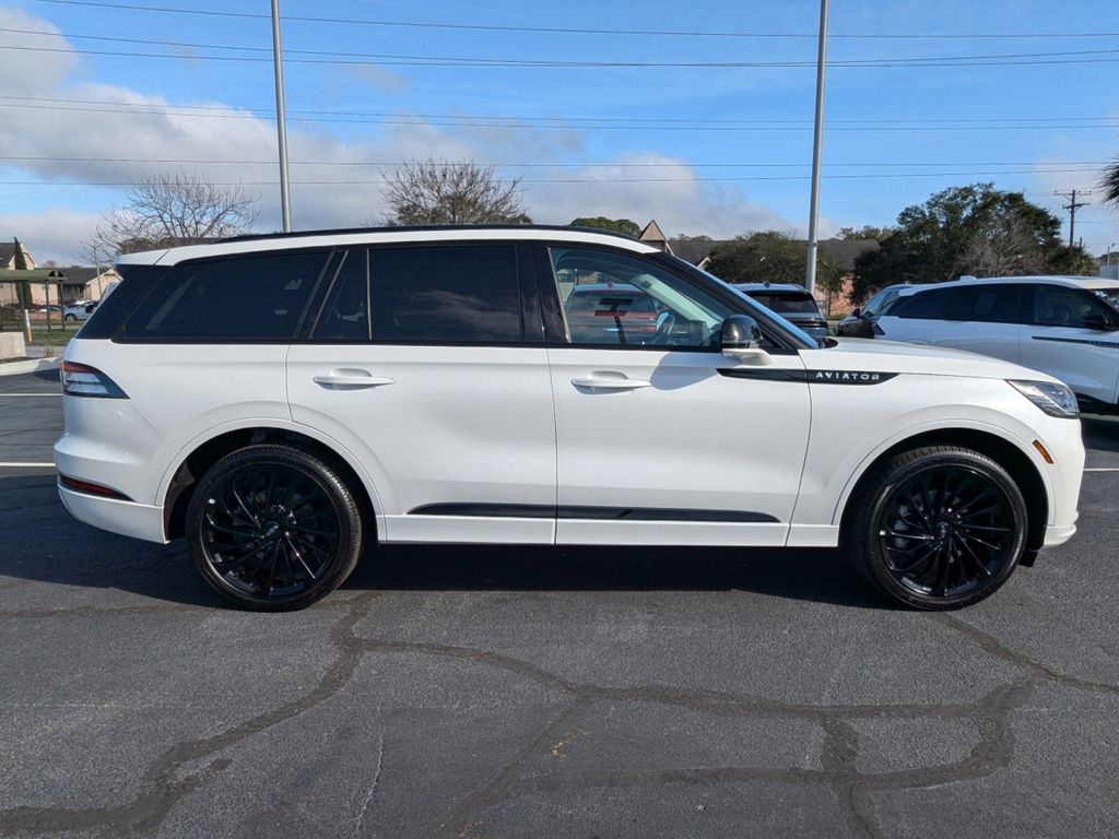 2025 Lincoln Aviator Reserve