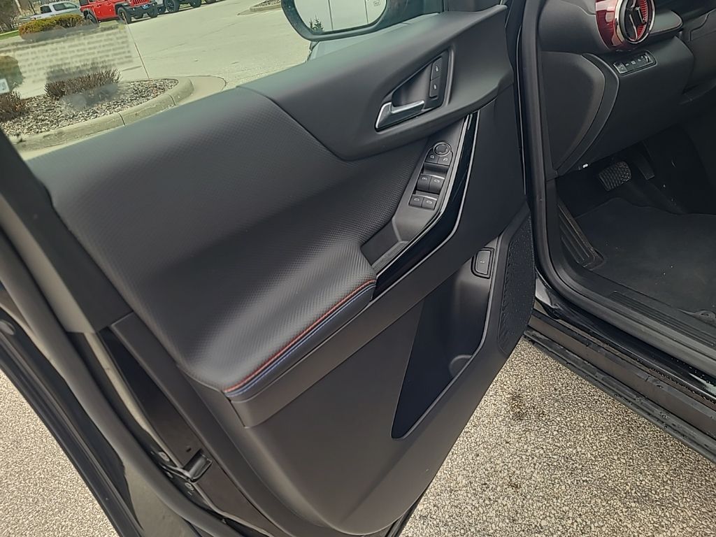 used 2025 Chevrolet Equinox car, priced at $34,243
