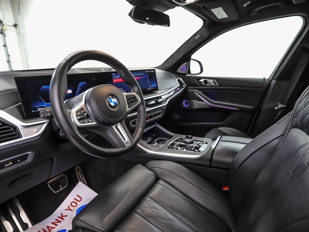 Thumbnail: 2024 BMW X7 - 10