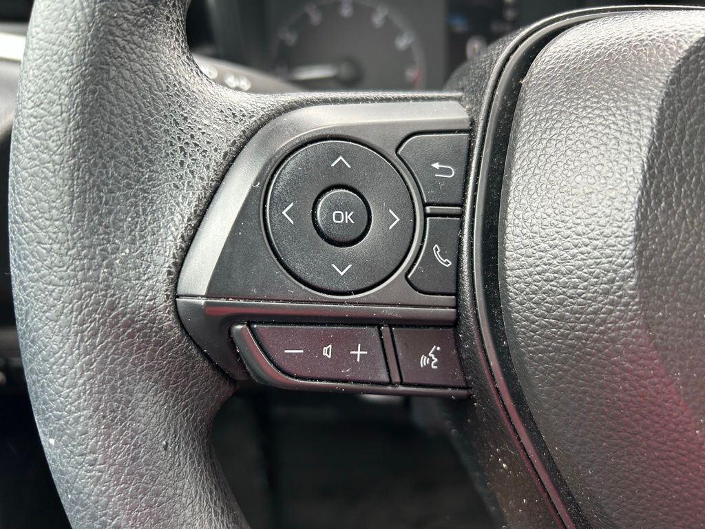 Thumbnail: 2025 Toyota Corolla - 18