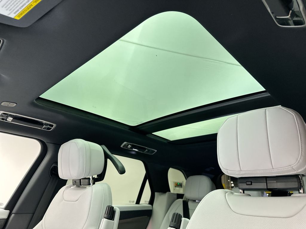 2025 Land Rover Range Rover Sport SE 10