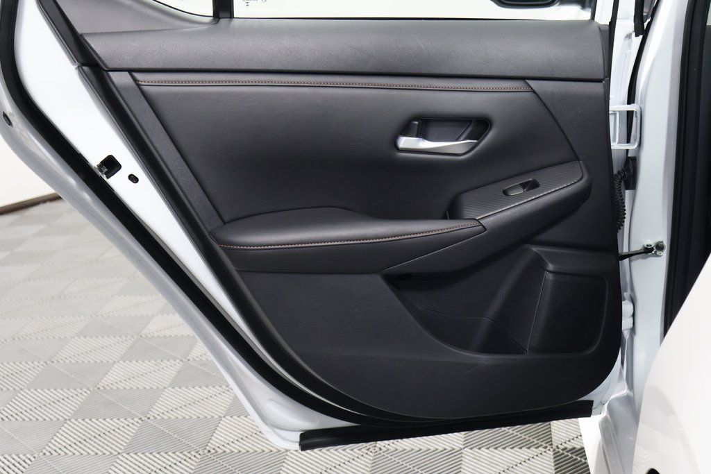 Thumbnail: 2023 Nissan Sentra - 13