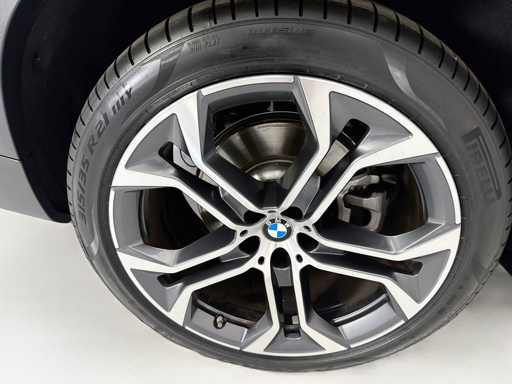 Thumbnail: 2026 BMW X5 - 32