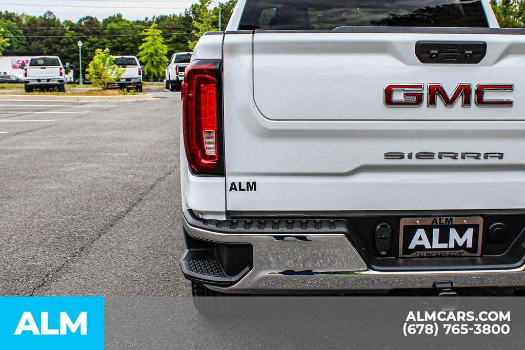 Used 2025 White GMC SLT image 12