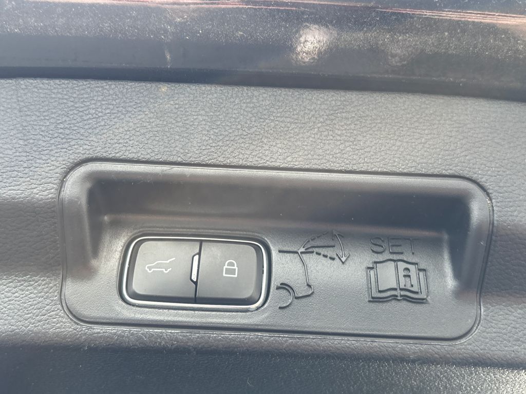 Used 2021 Ford Explorer SUV