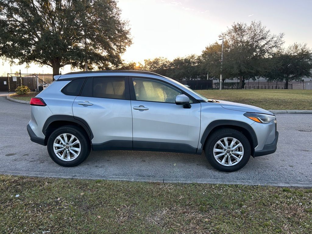 Thumbnail: 2022 Toyota Corolla Cross - 5