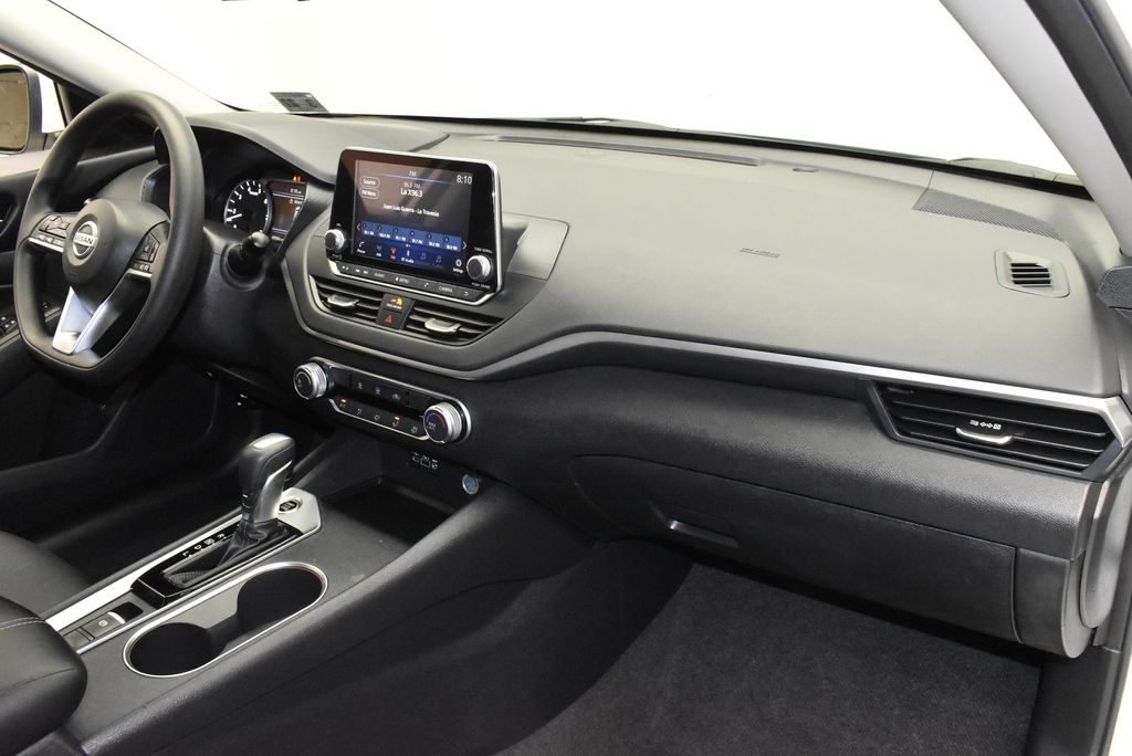 2022 Nissan Altima SV 29