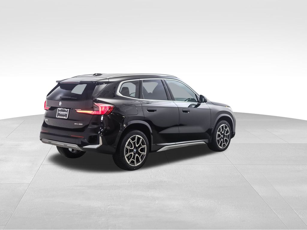 Thumbnail: 2026 BMW X1 - 5