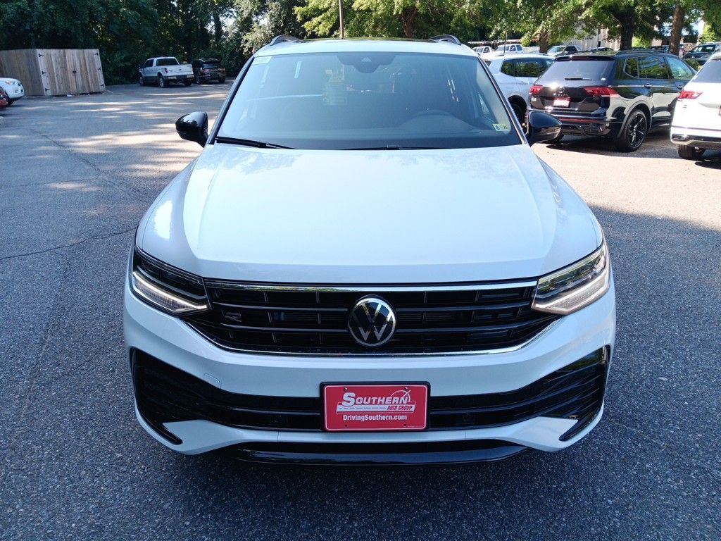 2024 Volkswagen Tiguan 2.0T SE R-Line Black 8