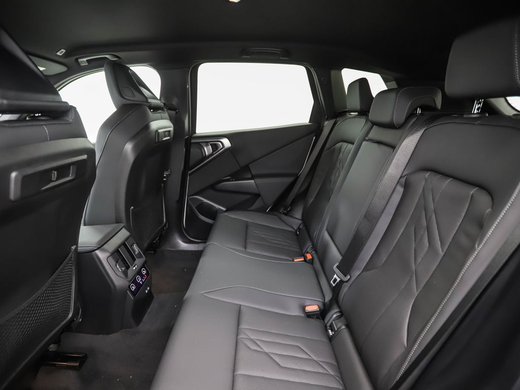 Thumbnail: 2026 BMW X3 - 23
