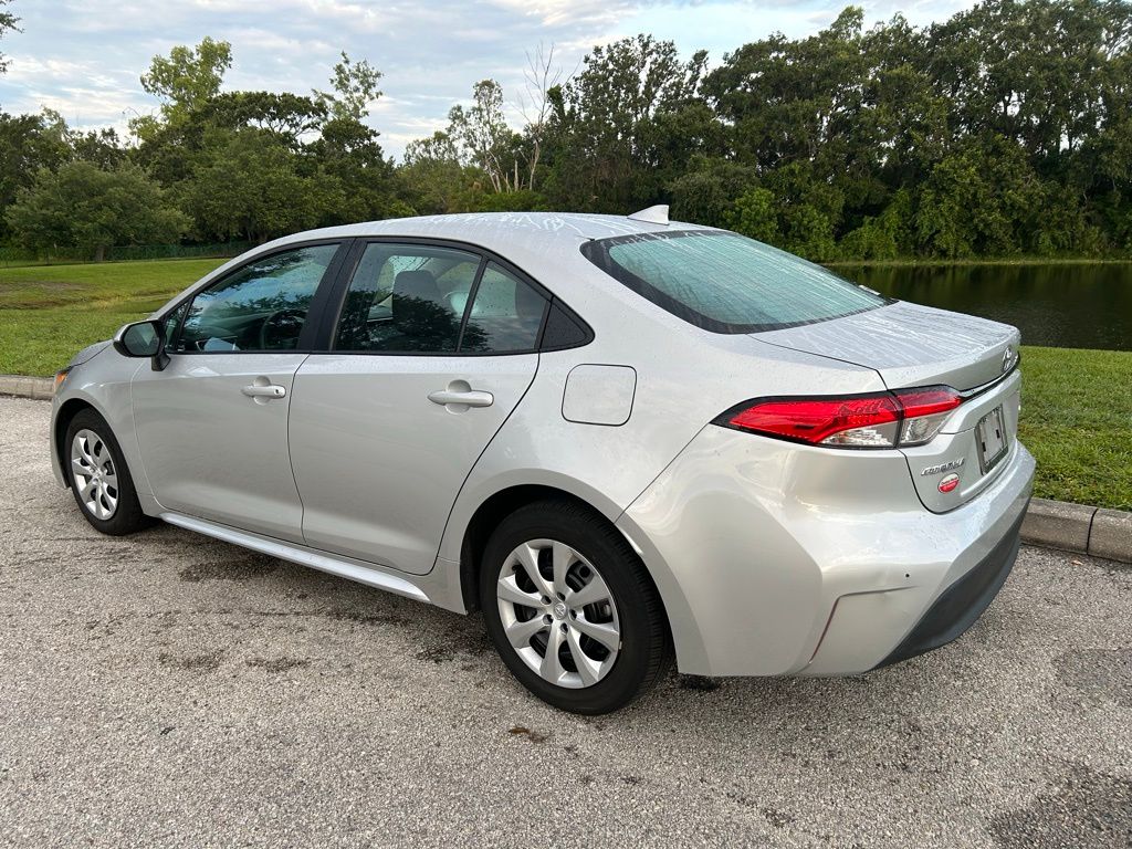 Thumbnail: 2024 Toyota Corolla - 3