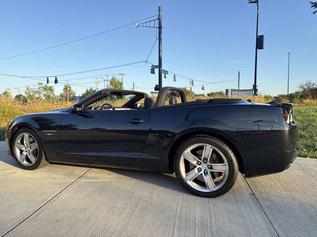 2012 Chevrolet Camaro 2SS photo 3