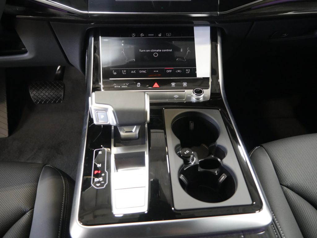 Thumbnail: 2026 Audi Q7 - 27