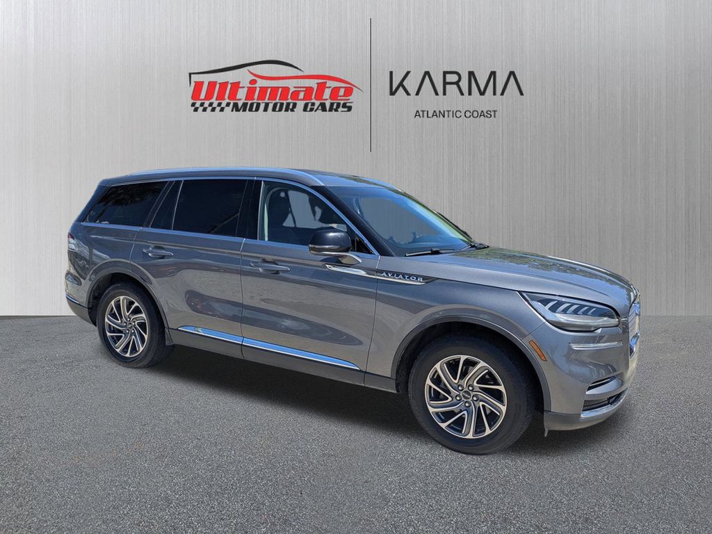 Asher Gray 2021 Lincoln Aviator Standard AWD SUV / Crossover All-Wheel Drive Automatic