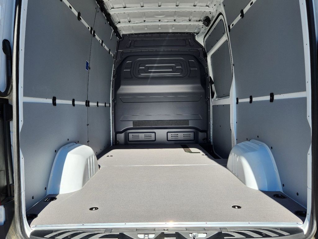 2024 Mercedes-Benz Sprinter 2500 Cargo 144 WB 22