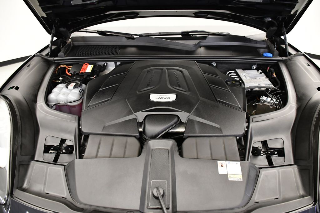 Thumbnail: 2022 Porsche Cayenne - 12