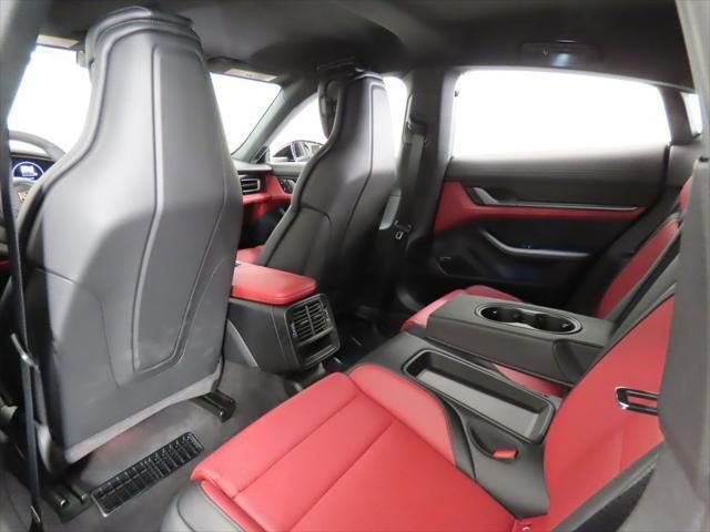 Thumbnail: 2026 Porsche Taycan - 5