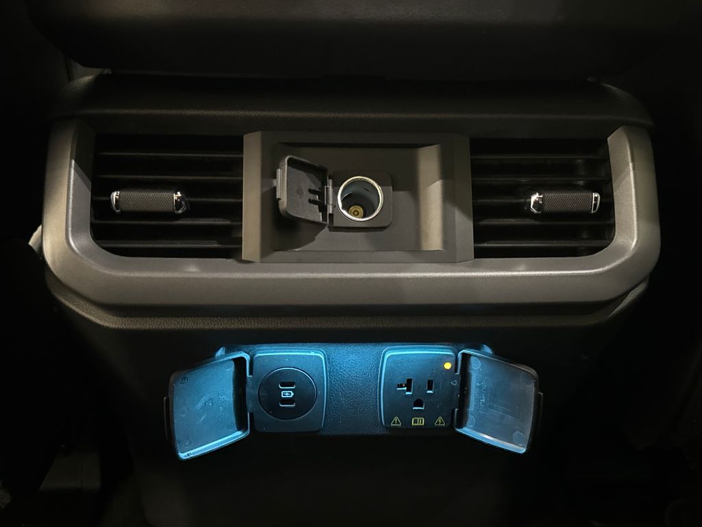 Certified Used 2025 Blue Ford XLT image 33