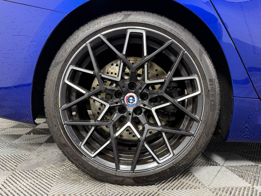 Thumbnail: 2023 BMW M8 - 11