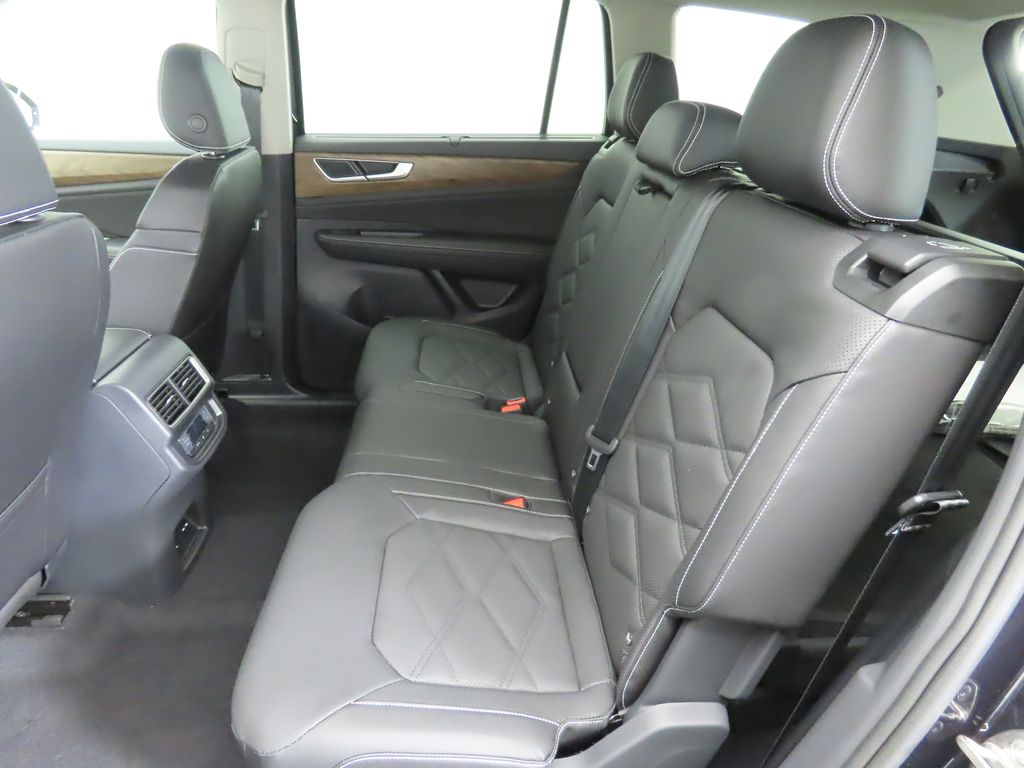 Thumbnail: 2026 Volkswagen Atlas - 21