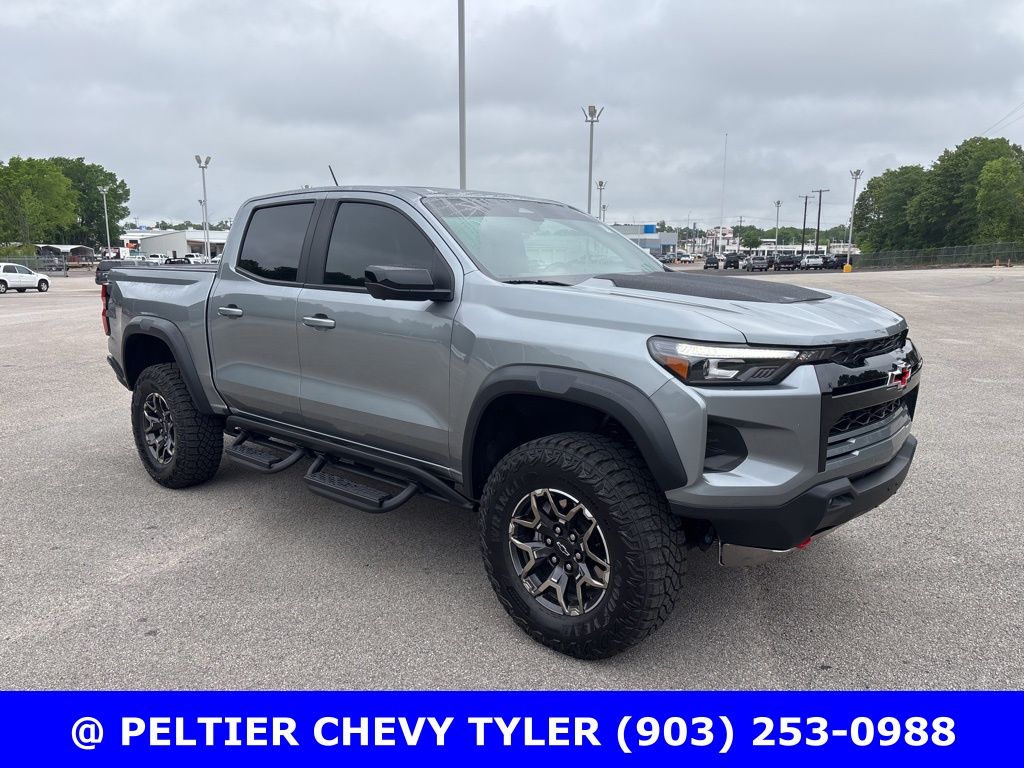 Sterling Gray Metallic 2024 Chevrolet Colorado ZR2 Crew Cab 4WD Pickup Truck Four-Wheel Drive 8-Speed Automatic