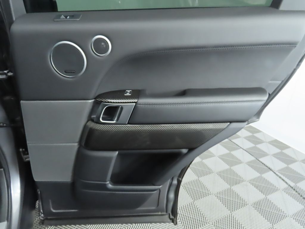 Thumbnail: 2016 Land Rover Range Rover Sport - 28