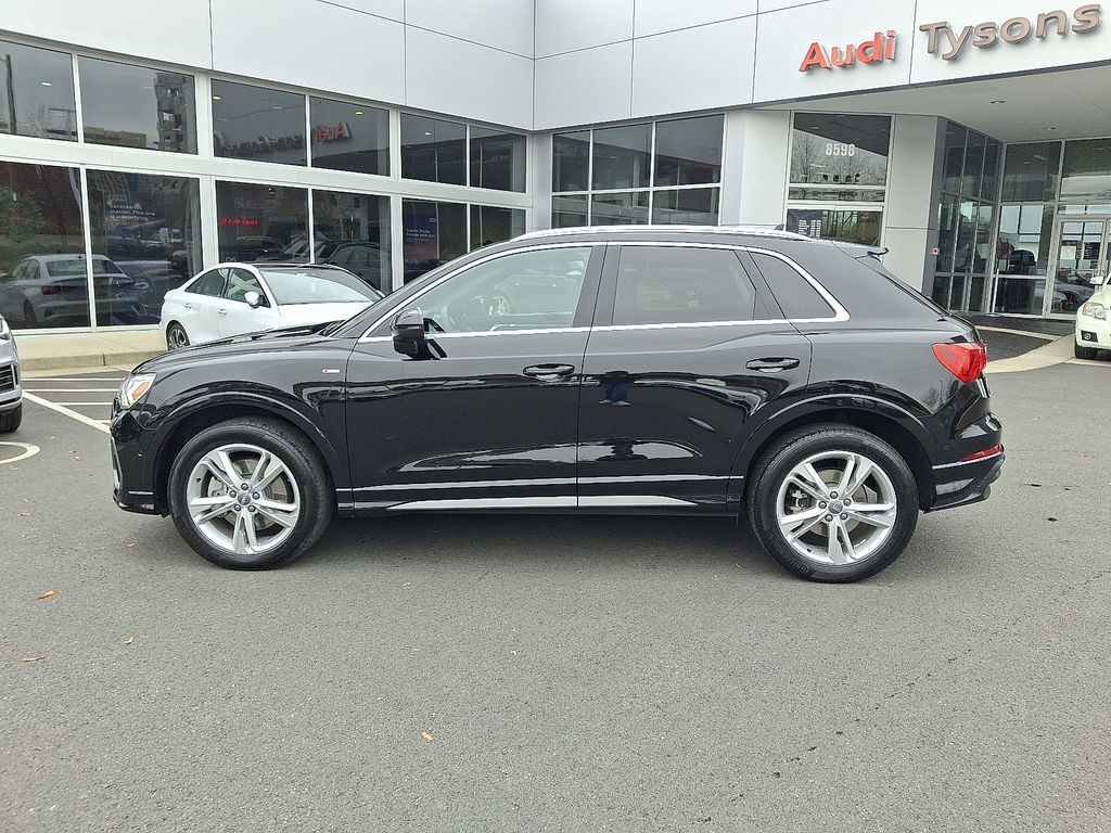 Thumbnail: 2020 Audi Q3 - 7