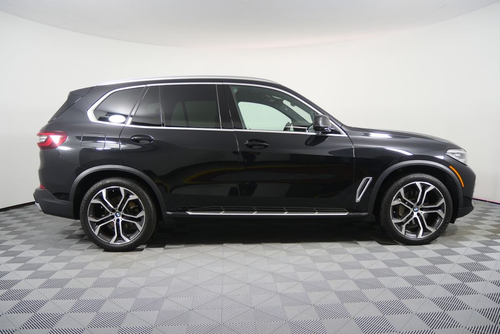 Thumbnail: 2023 BMW X5 - 2