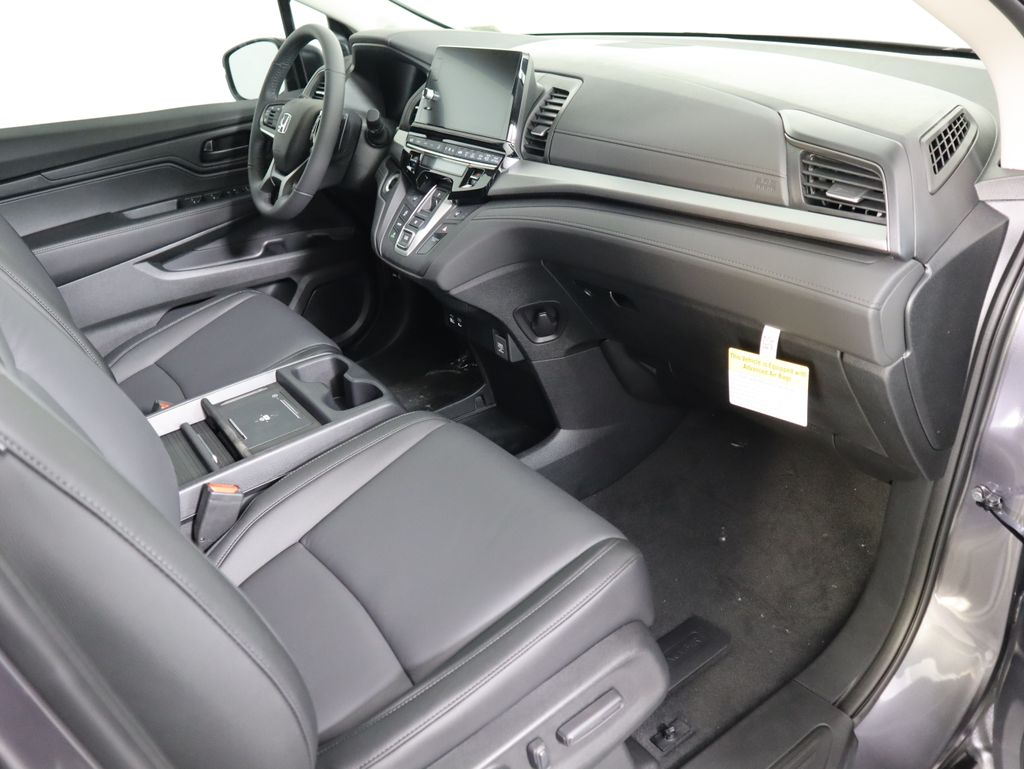 Thumbnail: 2026 Honda Odyssey - 17