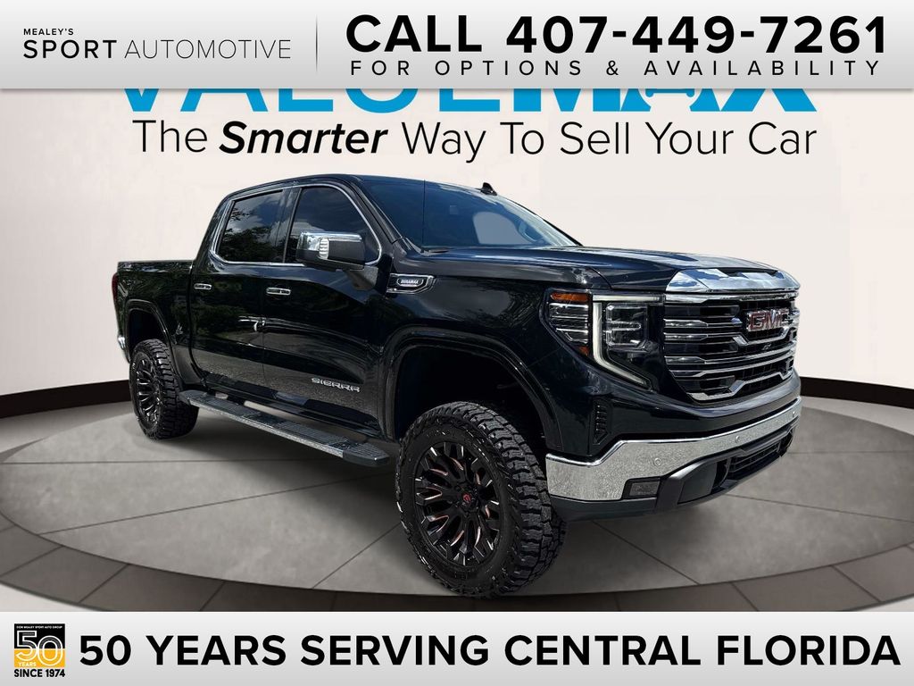 2022 GMC Sierra 1500 SLT Crew Cab 4WD