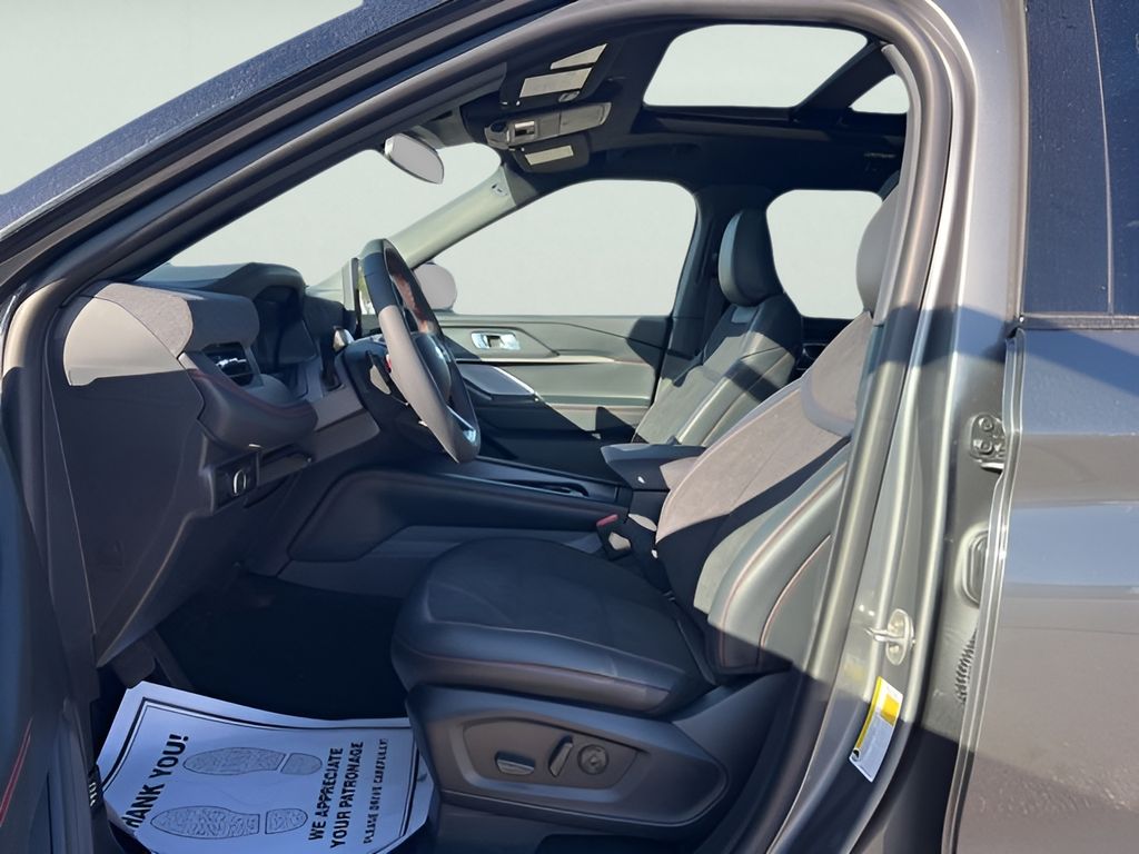 2025 Ford Explorer