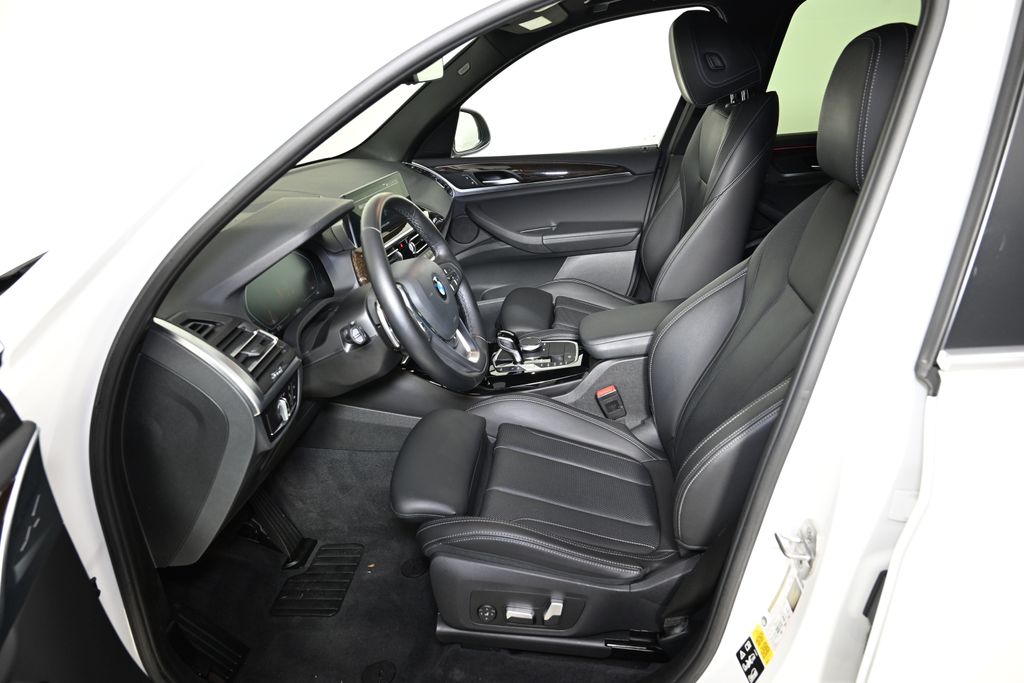 Thumbnail: 2022 BMW X3 - 14