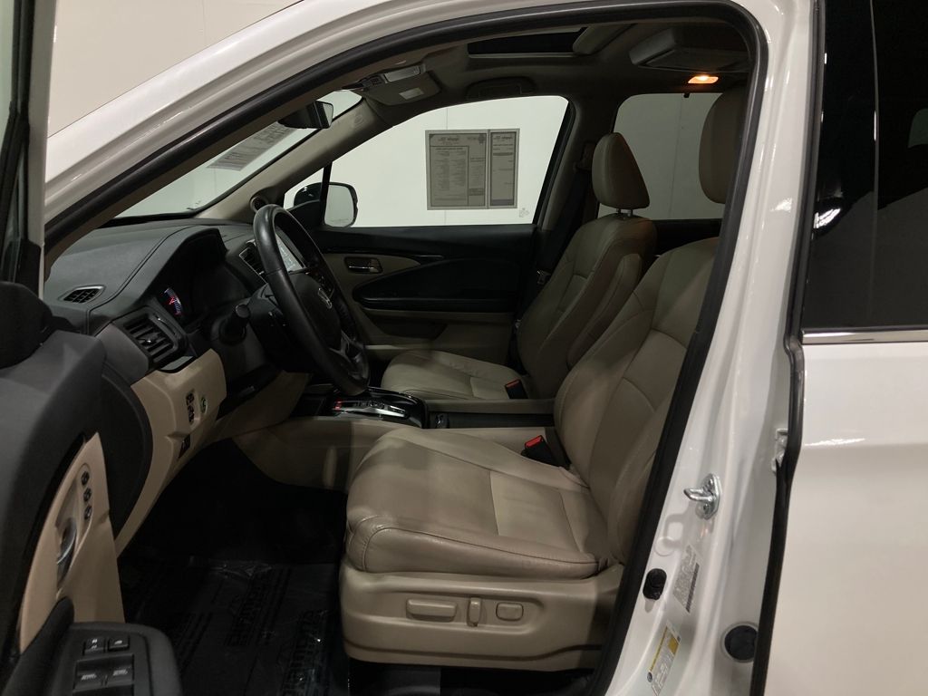 2022 Honda Pilot AWD Elite