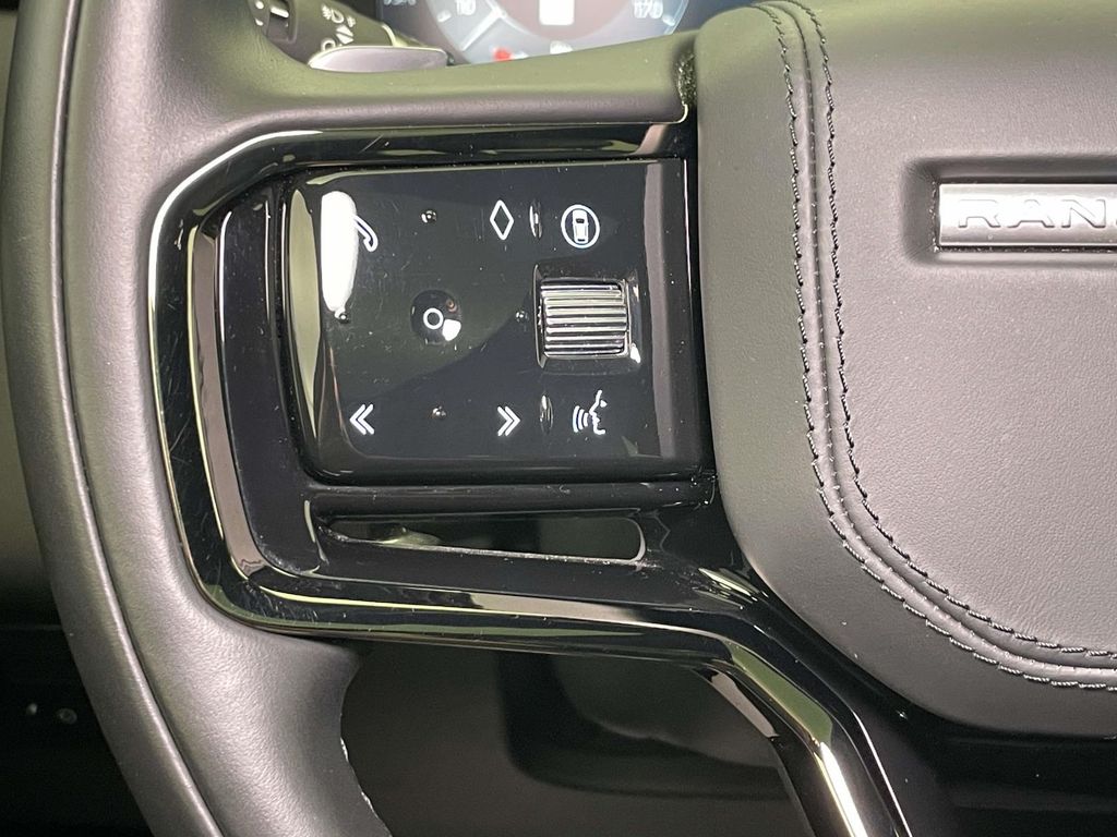 2025 Land Rover Range Rover Velar Dynamic SE  at Phil Fitts Ford