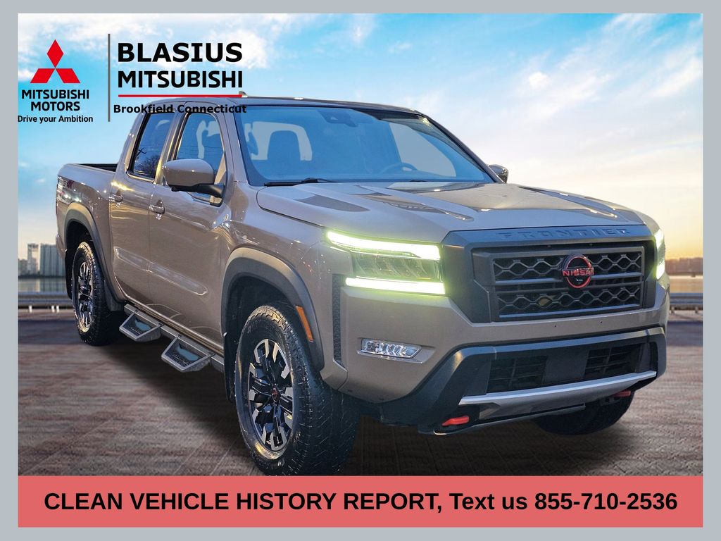 2023 Nissan Frontier PRO-4X Crew Cab 4WD