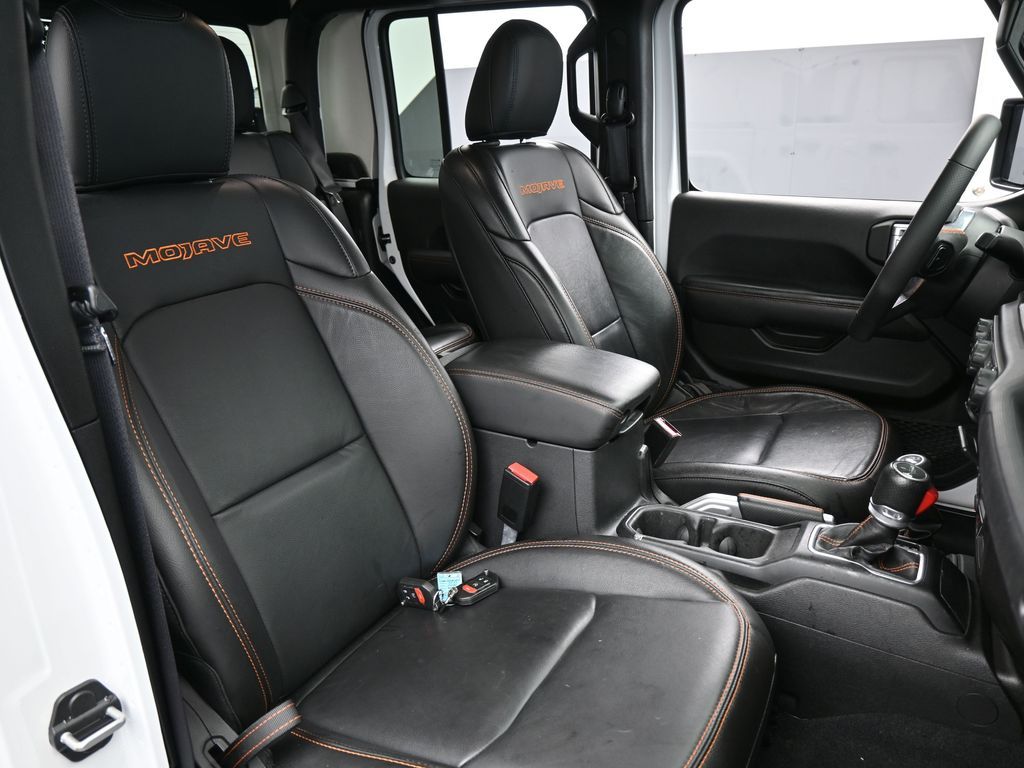 Used 2022 Bright White Clearcoat Jeep Mojave image 48