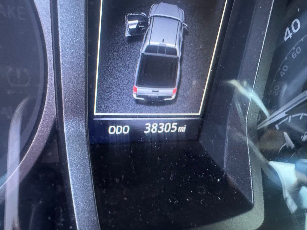 Thumbnail: 2022 Toyota Tacoma - 7