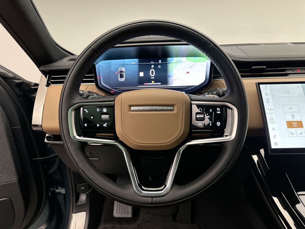 Thumbnail: 2025 Land Rover Range Rover Sport - 13