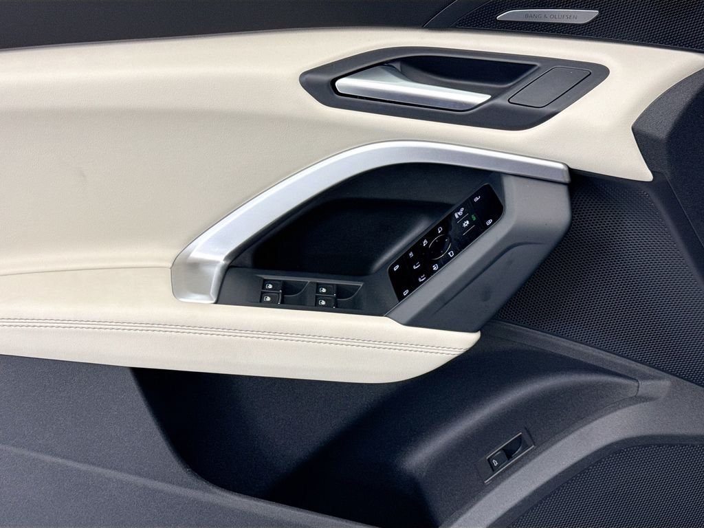 Thumbnail: 2026 Audi Q5 - 22