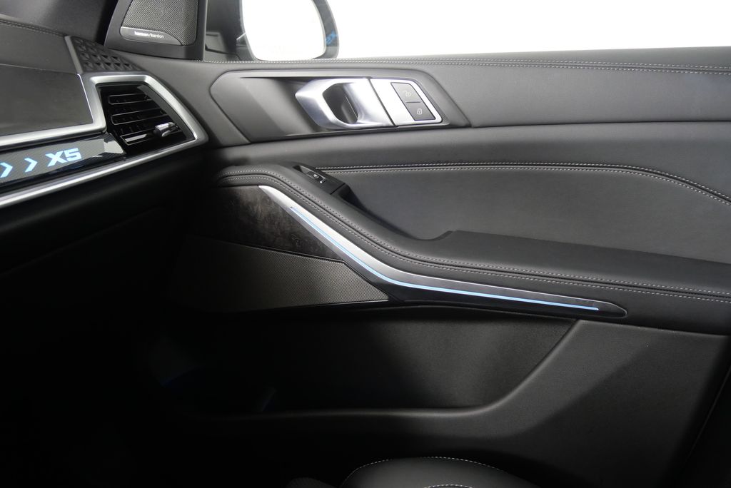 2025 BMW X5 sDrive40i 27