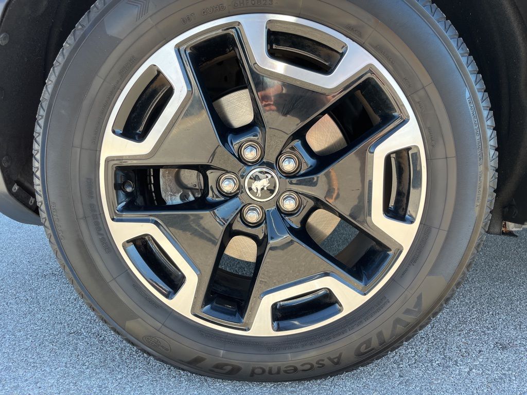 Thumbnail: 2021 Ford Bronco Sport - 12