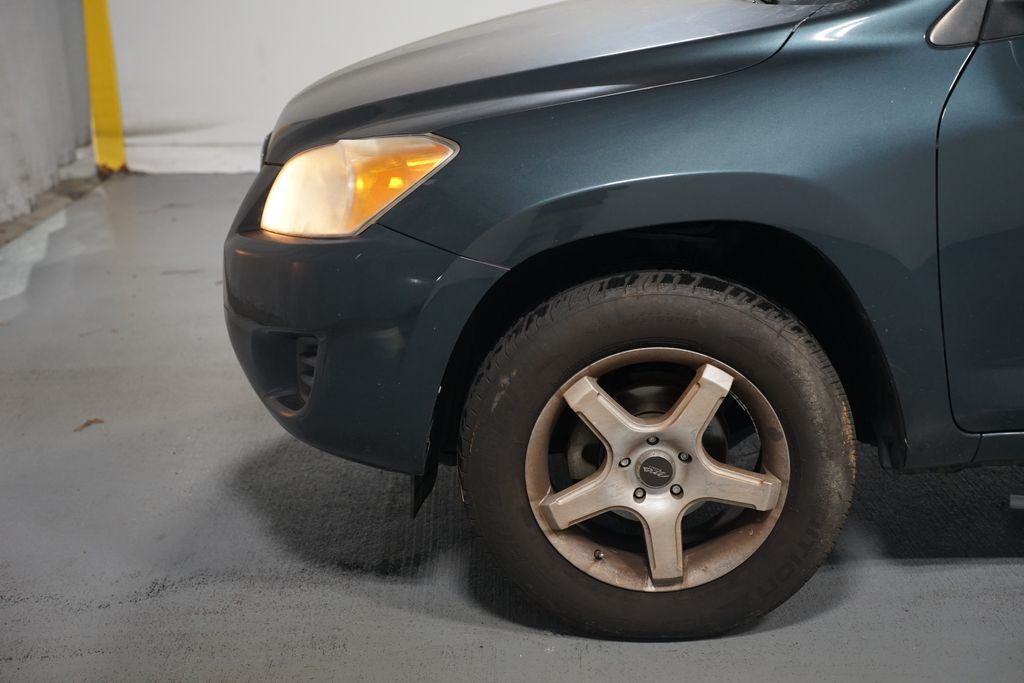 Thumbnail: 2012 Toyota RAV4 - 5