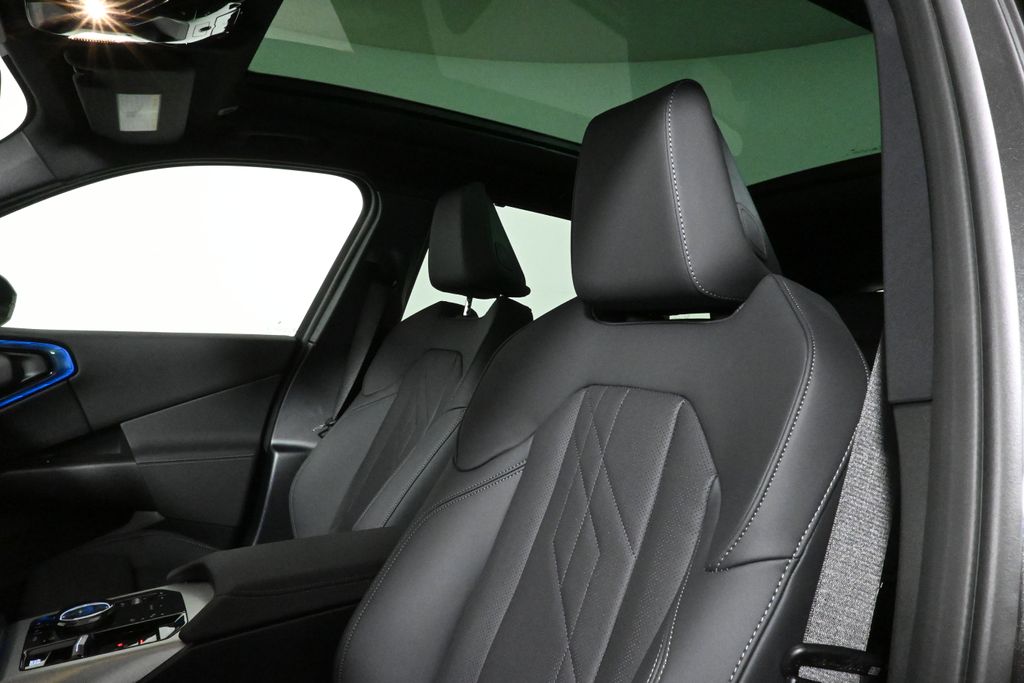 Thumbnail: 2025 BMW X3 - 16
