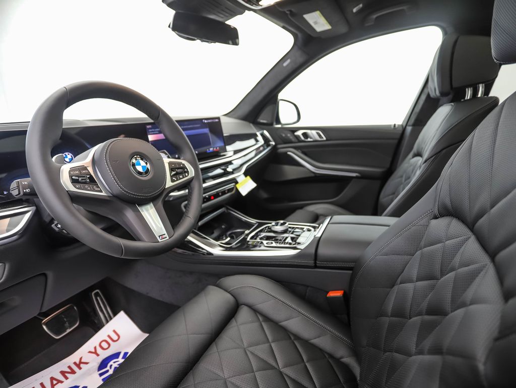 Thumbnail: 2026 BMW X7 - 11