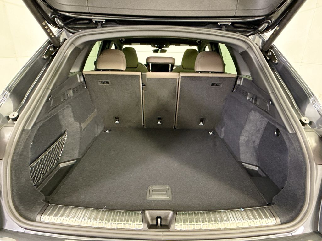 Thumbnail: 2025 Audi Q5 - 27