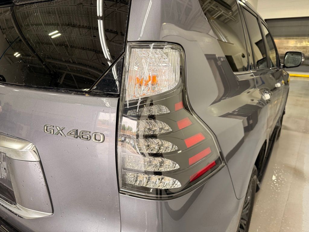 2023 Lexus GX 460 5